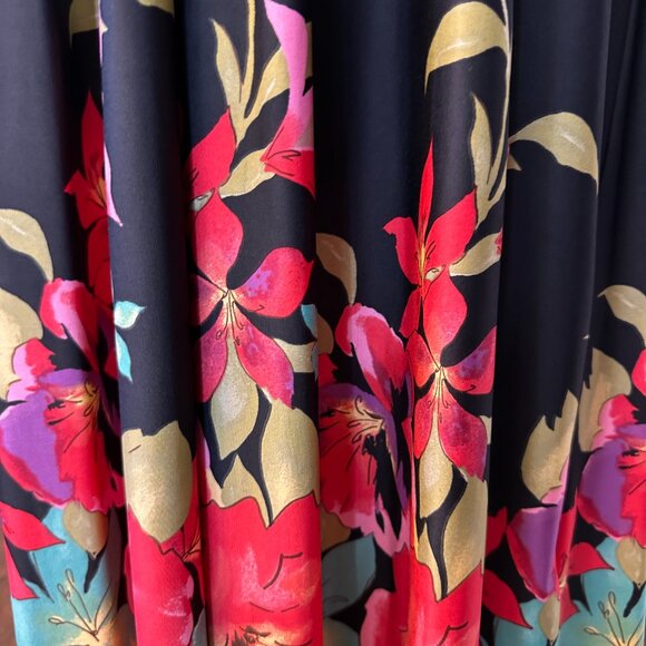 Halter maxi dress - Picture 2 of 6